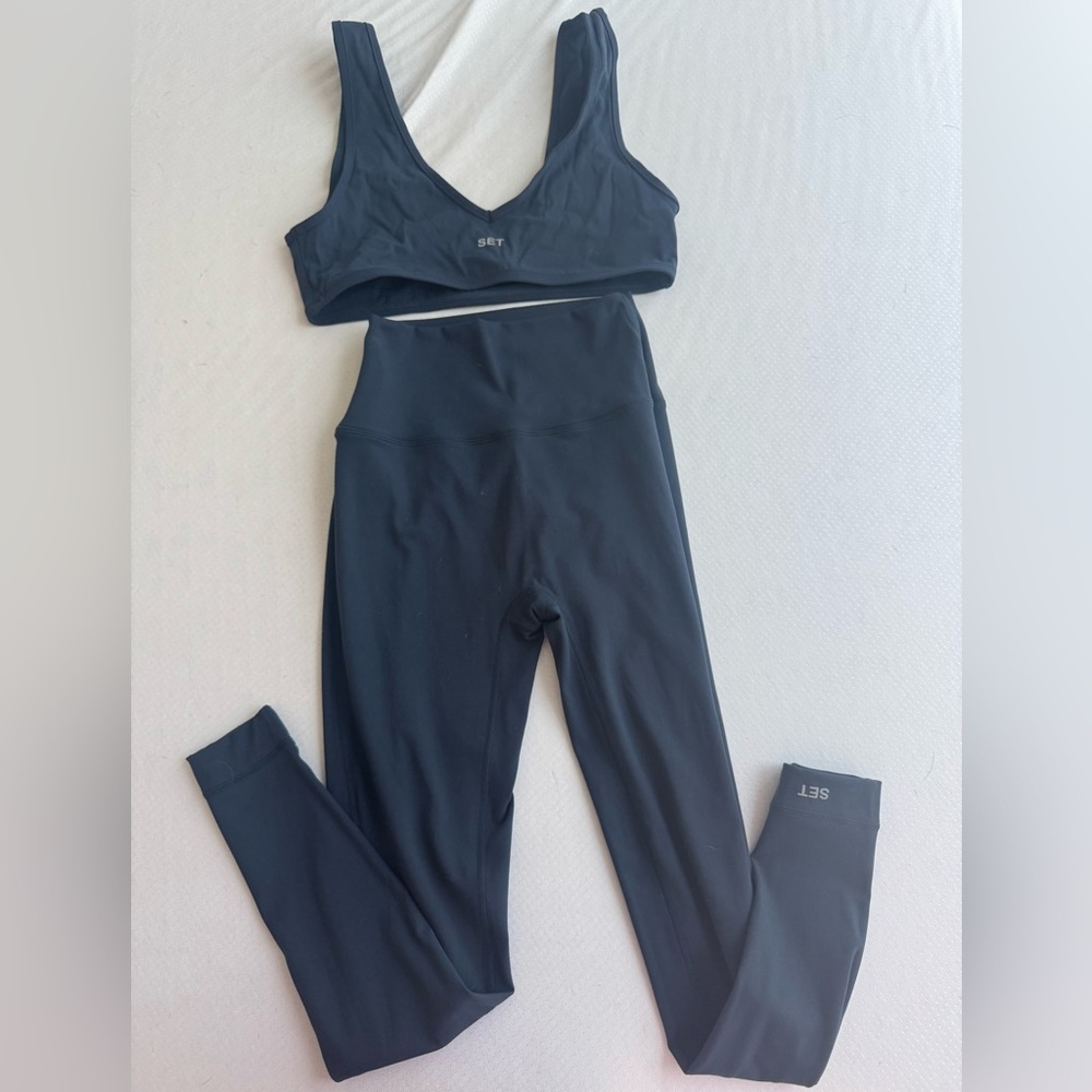 SET Active Sportsbody 
Navy Sports Bra